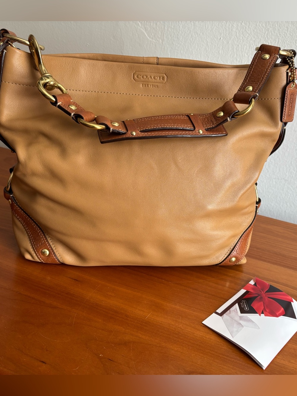 NWOT Coach Vintage Carly Leather Hobo Large Bag